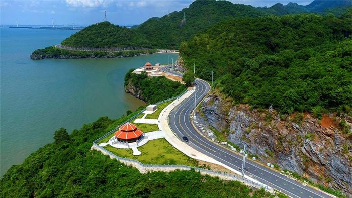 Trên cung đường sẽ được xây 3 lầu vọng cảnh tạo cảnh quan, điểm nhấn cho du khách. Ảnh Xuân Thủy