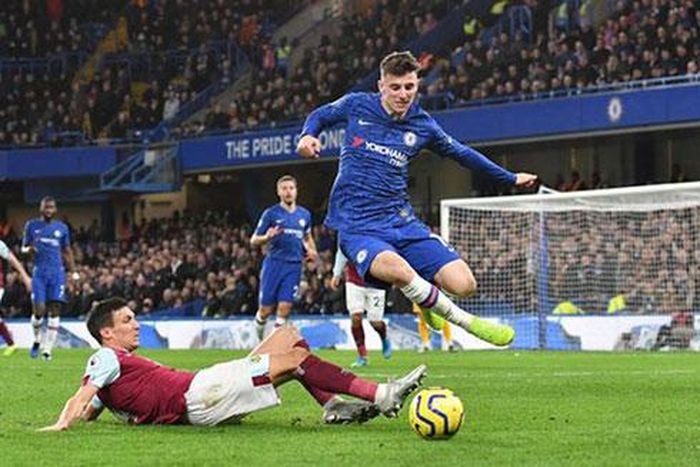 Chelsea sẽ giữ vững vị trí số 1 trên bảng xếp hạng Ngoại Hạng Anh.