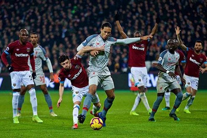 Cả West Ham lẫn Liverpool đều cần chiến thắng để trụ lại top 4.