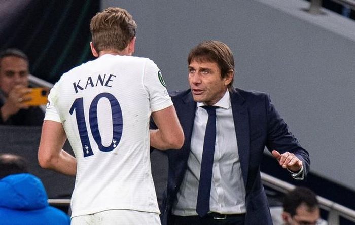 Conte trở lại Premier League và lần này là ở Tottenham