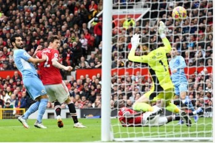 De Gea có một hiệp đấu vất vả