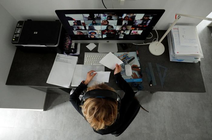 Họp online trở thành hình thức làm việc phổ biến trong và hậu đại dịch. Ảnh: Reuters.