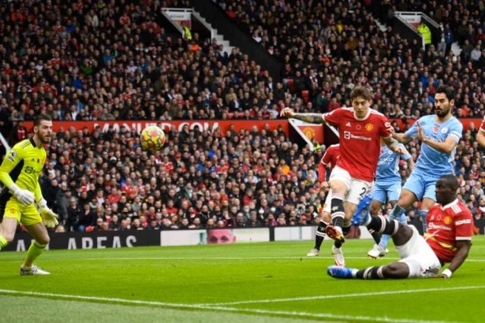 Man Utd trình diễn bộ quá mặt kém cỏi trên sân nhà.