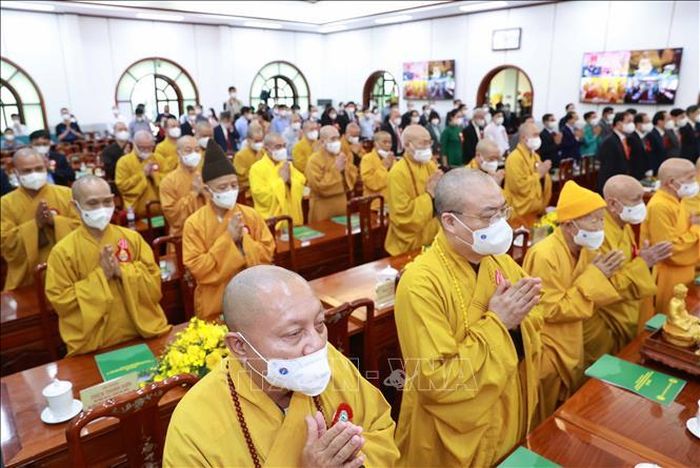 Các đại biểu tại Đại lễ kỷ niệm 40 năm Ngày thành lập Giáo hội Phật giáo Việt Nam. Ảnh: Thống Nhất/TTXVN