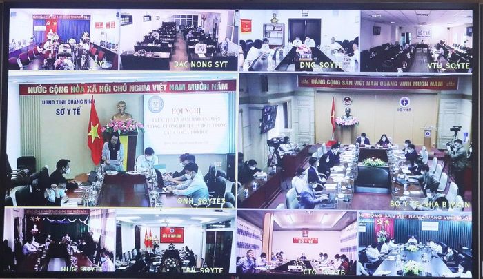  Họp trực tuyến chiều 8/11.