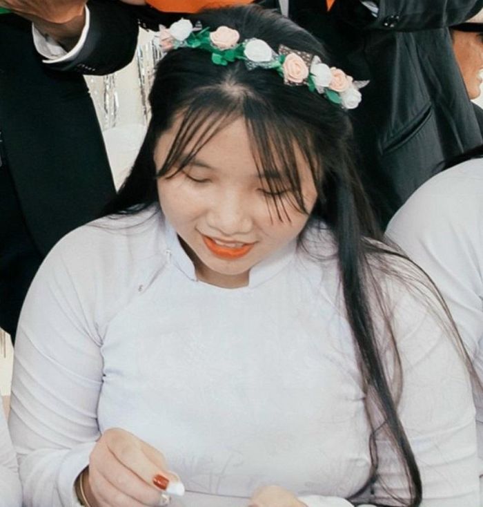 Nữ sinh Huỳnh Thị Di Phụng. 