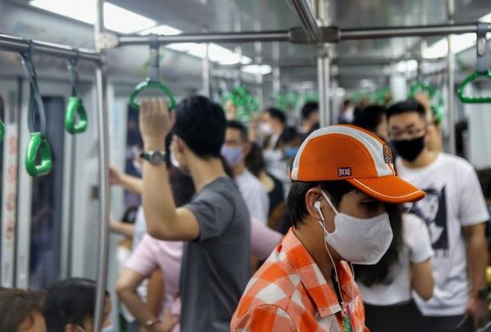 Mỗi toa đa số đều trong tình trạng chật kín khách. Ảnh: Tuấn Đức - TTXVN
