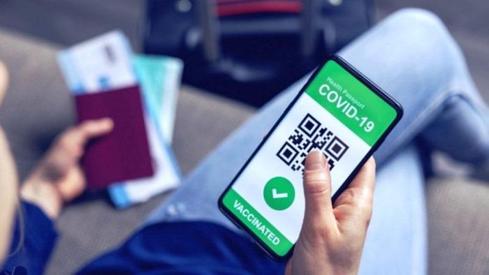 Các chuyên gia cho rằng cần rút ngắn thời gian cách ly 7 ngày đối với du khách (Ảnh: Lê Anh).