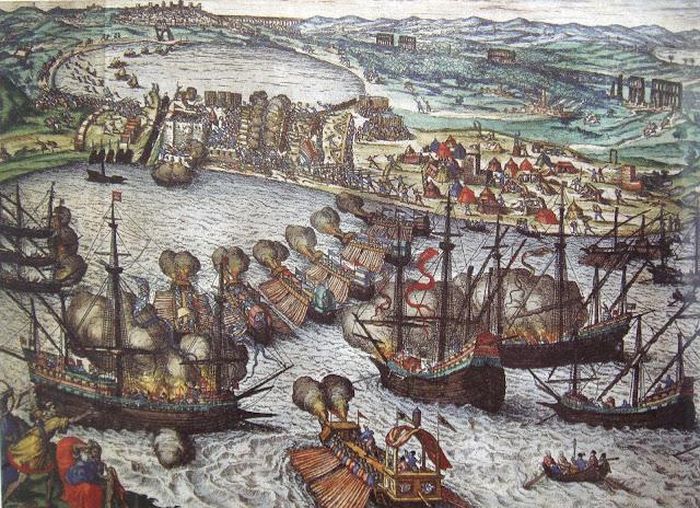 Sau khi trở lại Venezia vào năm 1295, Marco Polo đã tham gia cuộc xung đột hải quân giữa Venezia và Genoa, và bị người Genoa bắt giữ vào năm 1298.