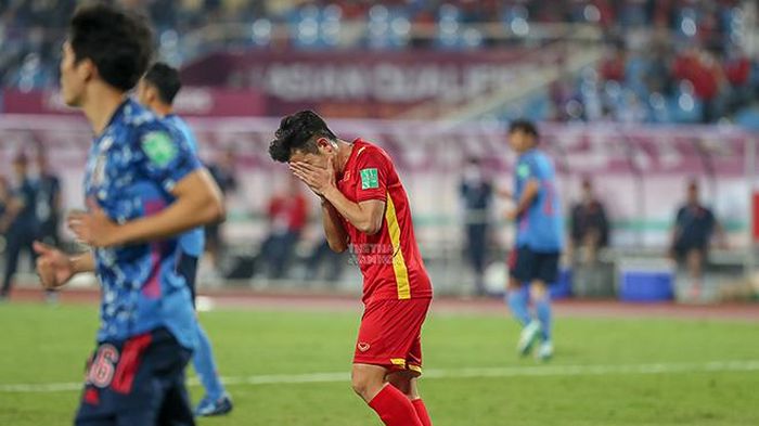 Từ vòng loại World Cup đến AFF Cup, HLV Park Hang Seo có lý do để lo lắng cho đội nhà. Ảnh: Hoàng Linh