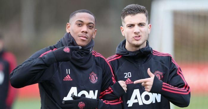 Như Martial, Dalot cũng mất vị trí ở MU