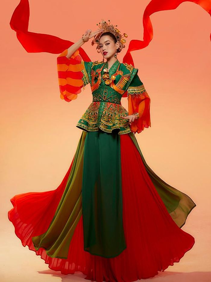 Hoa hậu sinh năm 2001 hóa thân nữ anh hùng Bà Triệu
