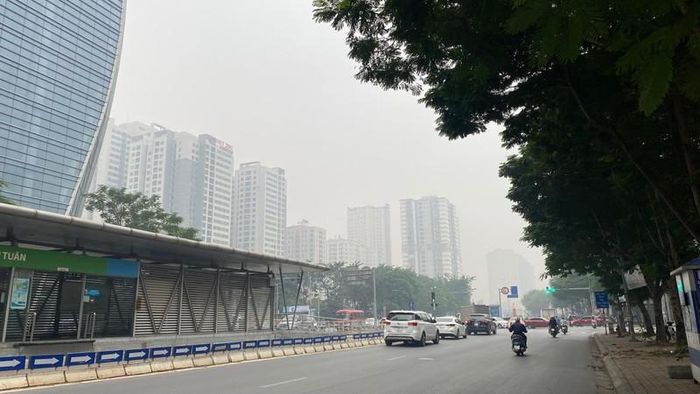 Khi chất lượng không khí đo được ở mức xấu, những người bình thường bắt đầu có các ảnh hưởng tới sức khỏe, nhóm người nhạy cảm có thể gặp những vấn đề về sức khỏe nghiêm trọng hơn.