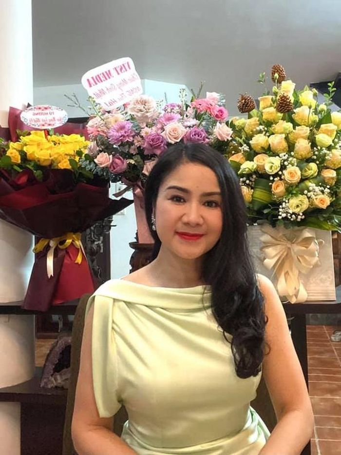 NSND Thu Hà "Lá ngọc cành vàng" ngày càng trẻ trung xinh đẹp.