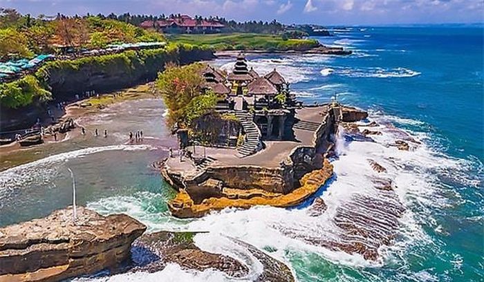 Đền Tanah Lot