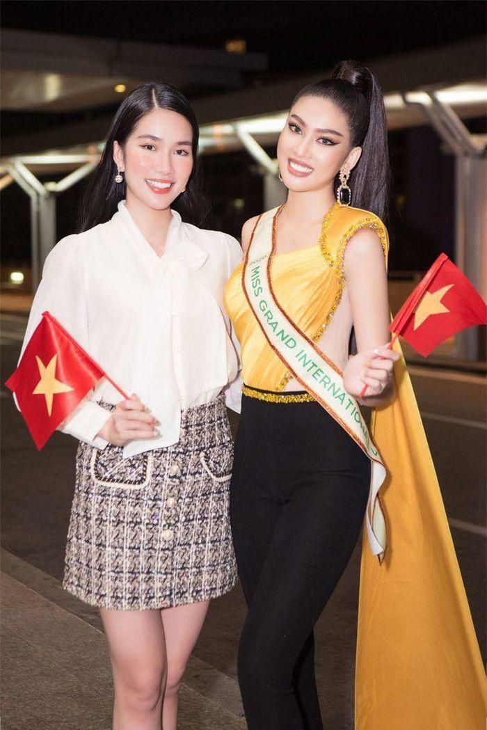 Á hậu Phương Anh từng ra tận sân bay để tiễn đàn em lên đường chinh chiến đấu trường quốc tế Miss Grand International vào năm ngoái. 