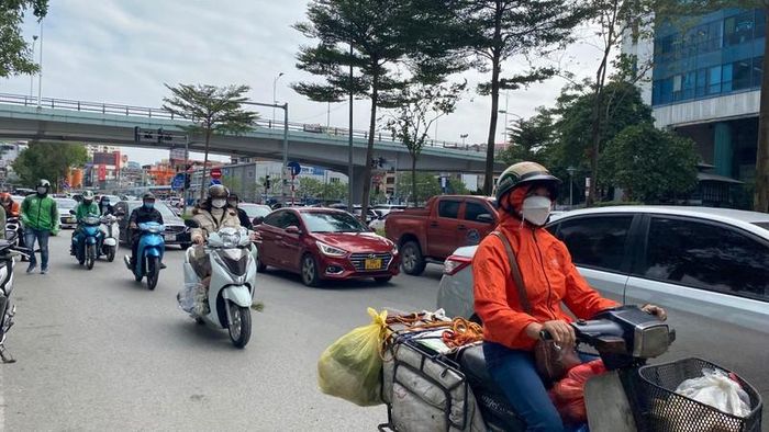 Mũ áo được tận dụng để tránh gió lùa.