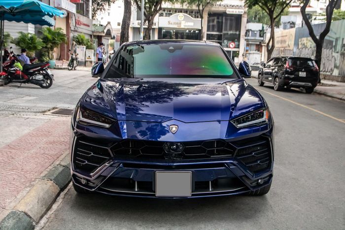 Theo công bố của nhà sản xuất, Urus là mẫu SUV có tỷ lệ công suất/trọng lượng tốt nhất phân khúc. Lamborghini Urus từng soán ngôi Bentley Bentayga trở thành SUV nhanh nhất thế giới.
