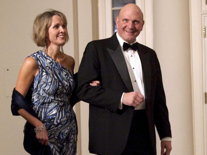 Năm 1990, Steve Ballmer kết hôn với bà Connie Snyder, ông có 3 người con trai gồm: Sam Ballmer, Aaron Ballmer và Peter Ballmer.