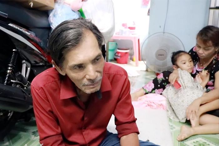 Diễn viên Thương Tín hiện tại bị nhiễm Covid-19, kiệt quệ tài chính.