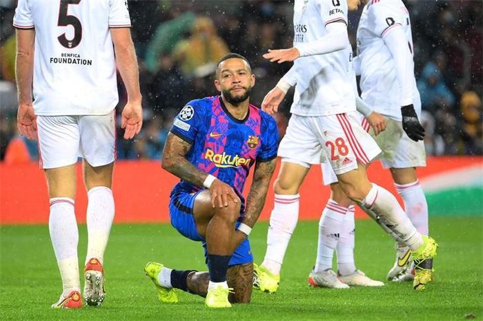 Barcelona là ông lớn duy nhất chưa có vé đi tiếp. Ảnh: Marca