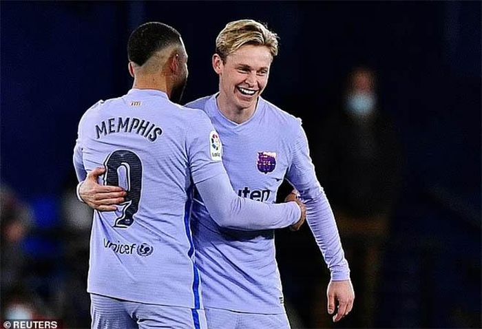 De Jong mở tỷ số ở đầu hiệp hai