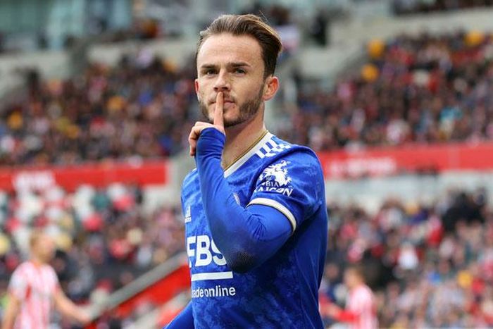 Tiền vệ trung tâm: James Maddison (Leicester City).