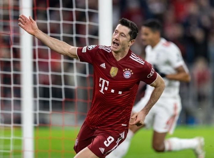 Lewandowski duy trì phong độ ghi bàn xuất sắc.