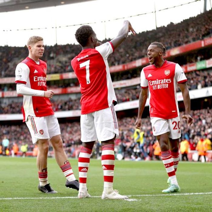 Arsenal đang thăng hoa với đội hình trẻ