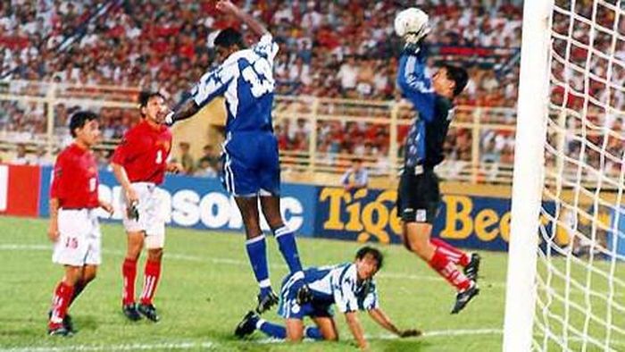 Thất bại của đội tuyển Việt Nam trên sân Hàng Đẫy trong trận chung kết Tiger Cup 1998 là khá cay đắng