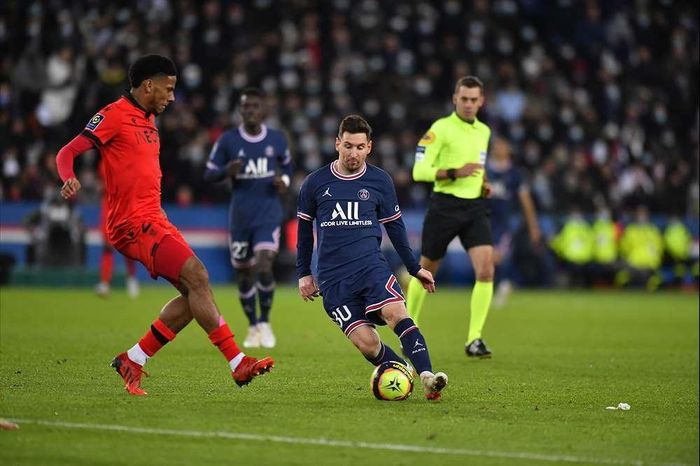 Messi thi đấu nỗ lực