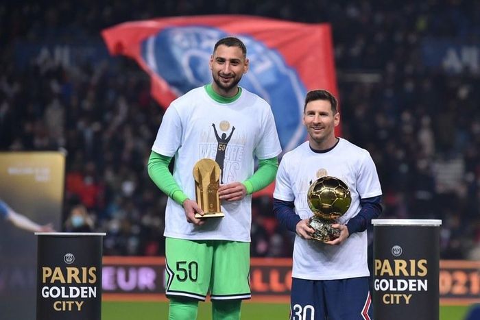 Thủ thành Donnarumma cũng được CLB tôn vinh với danh hiệu Thủ môn xuất sắc nhất năm