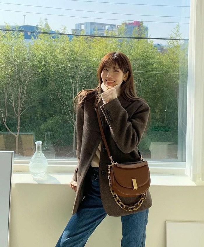 Áo độn vai giúp các nàng vai gầy che khéo khuyết điểm trên cơ thể.