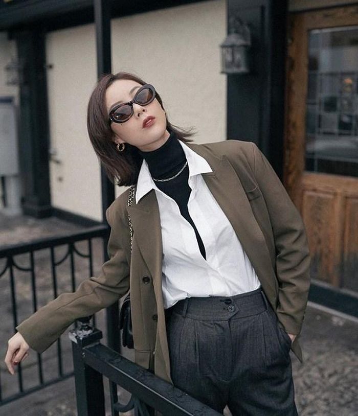 Thao tác sơ vin đơn giản nhưng có tác dụng "hack" dáng triệt để.