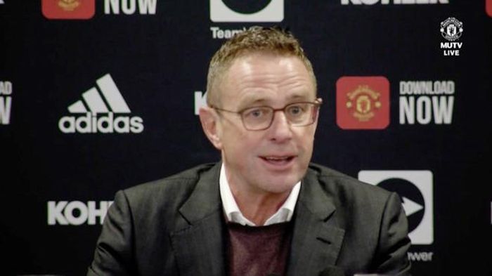 Rangnick cho biết ông sẽ sử dụng chiến thuật để phù hợp với đội hình hiện có