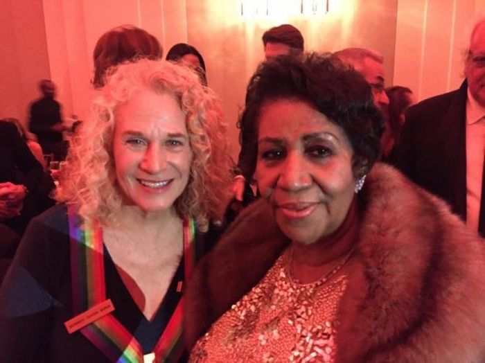 Carole King và Aretha Franklin trong đêm vinh danh năm 2015