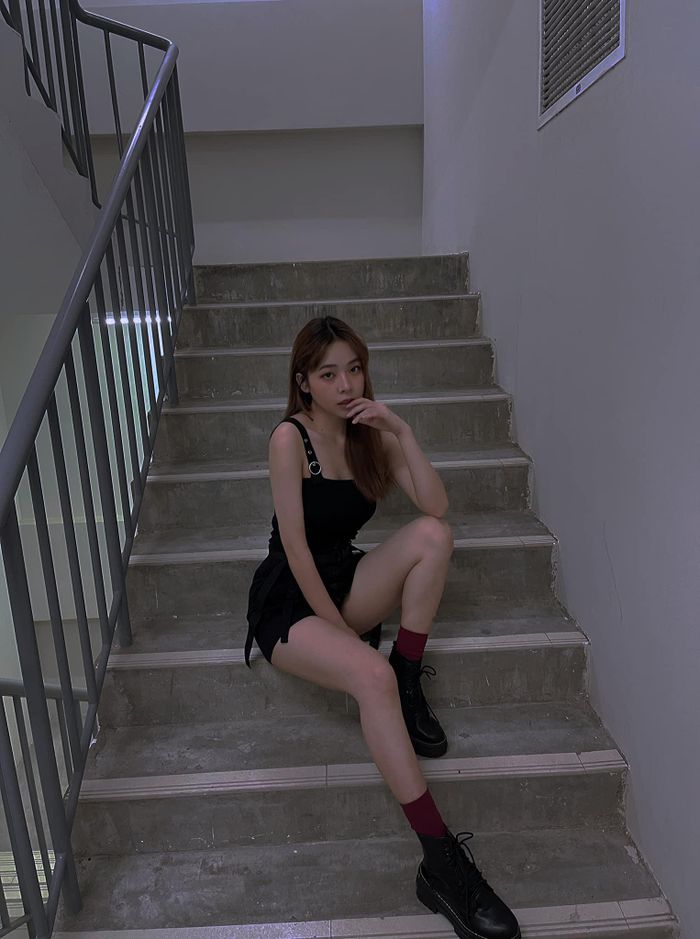 Quỳnh Miêu biết cách hài lòng với những gì mình có. Với cô, muốn có tương lai tốt thì hiện tại cũng phải sống một cách vui vẻ đã.