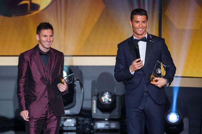 Messi đã có 7 Quả bóng vàng trong khi Ronaldo mới có 5