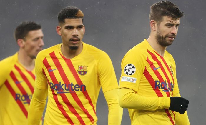 Kết quả này khiến Barca chỉ có 7 điểm, bị Benfica (8 điểm) lấy vị trí thứ hai và phải xuống chơi ở Europa League