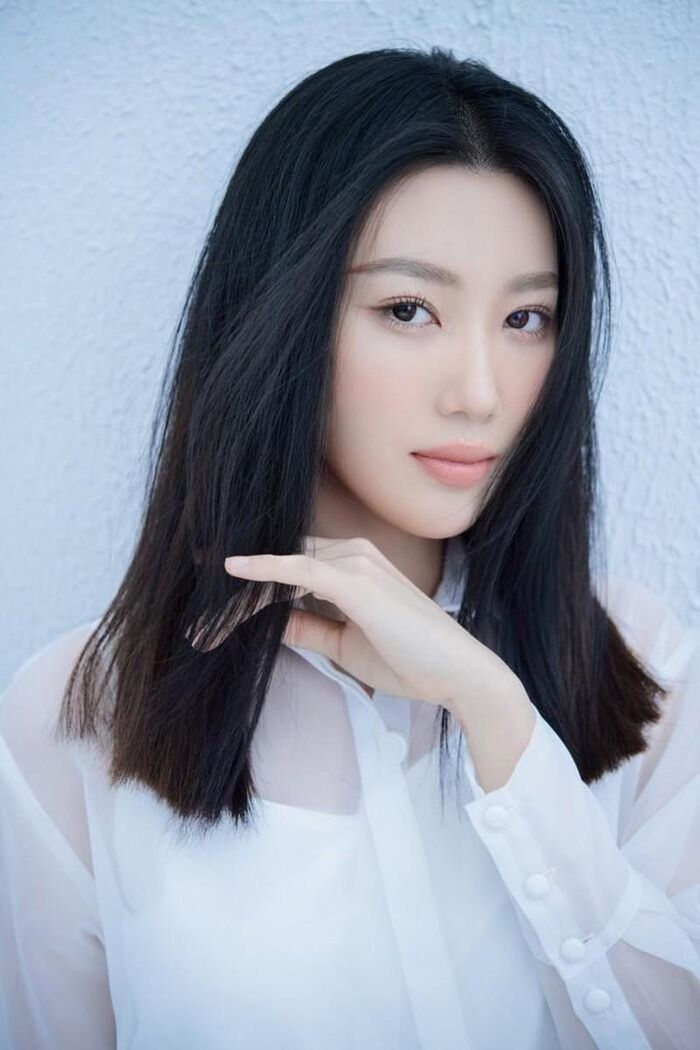 Thúy Ngân đang chờ đợi một kịch bản điện ảnh thật hấp dẫn và phù hợp với mình.