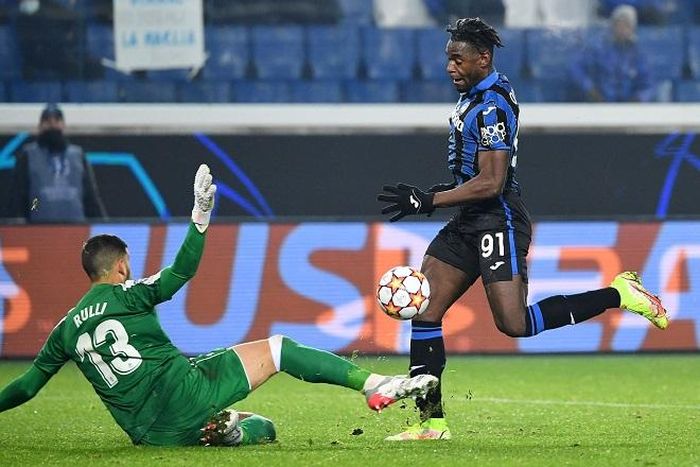 Zapata không thể giúp Atalanta vượt qua Villarreal