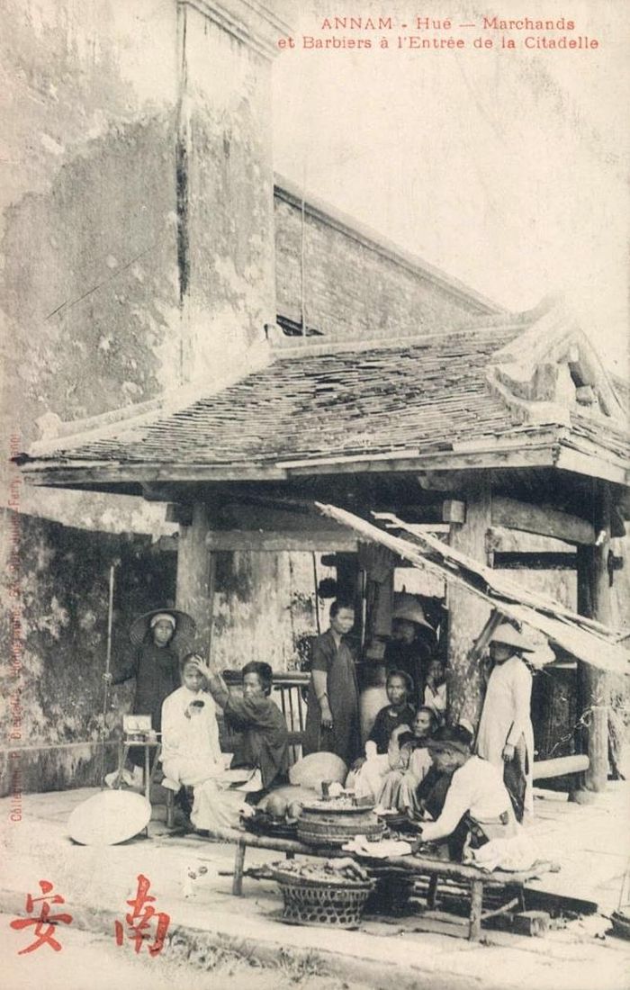 Cảnh lấy ráy tai ở Huế