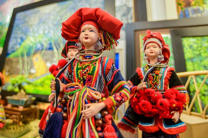 Búp bê không đơn thuần là quà tặng mà còn là cầu nối văn hóa.