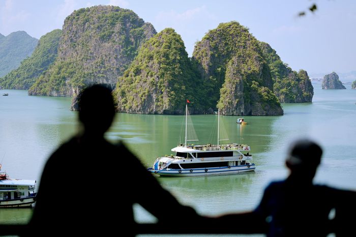  Thời điểm hiện tại khá lý tưởng để trải nghiệm dịch vụ du thuyền 5 sao. Ảnh: La Casta Cruise Group. 