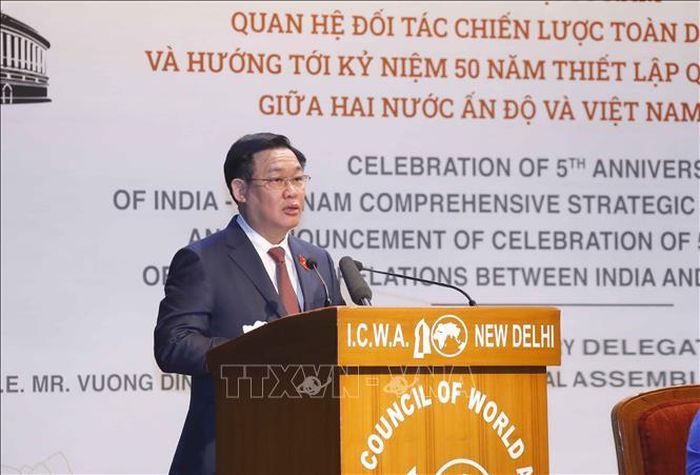 Chủ tịch Quốc hội Vương Đình Huệ phát biểu. Ảnh: Doãn Tấn/TTXVN
