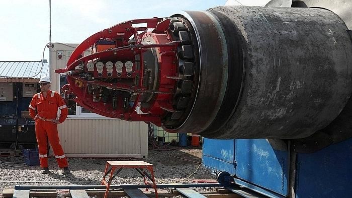Tờ báo Trung Quốc dự đoán nếu Đức tiếp tục trì hoãn việc đưa vào vận hành đường ống SP-2, nước này sẽ rơi vào bẫy tương tự như Australia vài tháng trước đó, khi họ đã nghe theo các chính trị gia Mỹ và từ bỏ hợp tác với Trung Quốc - một trong những đối tác kinh tế quan trọng nhất của Canberra.