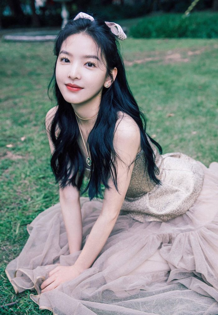 Diễn xuất tốt nhưng Chương Nhược Nam vẫn chủ yếu làm nền cho người khác. Ảnh: iFeng.