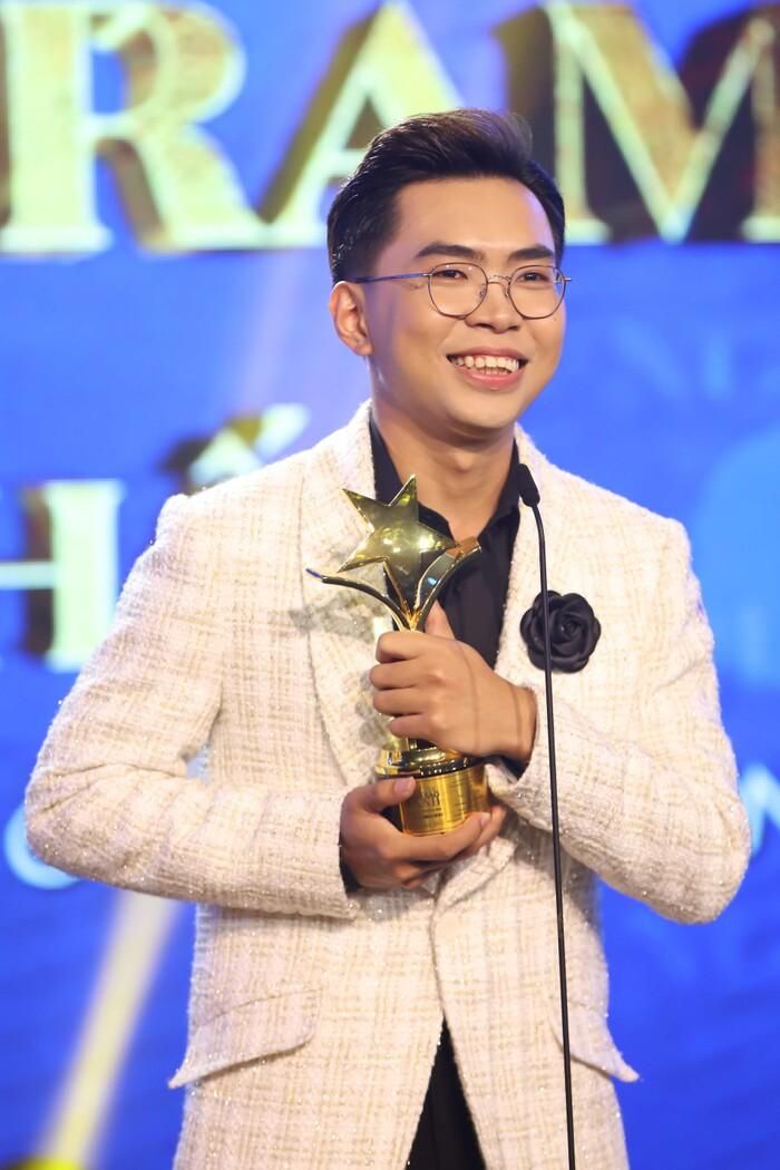 “Chưa có điều kiện làm một Web Drama cho riêng mình, nhận được vai diễn nào dù chỉ là 1 phân đoạn, Dự cũng ráng làm tốt nhất có thể.