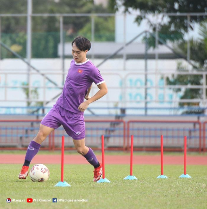 Văn Toàn được ra sân cả 4 trận ở AFF Cup năm nay nhưng thời gian thi đấu chỉ hơn 70 phút. Ảnh: VFF