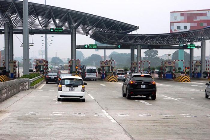  Thu phí cao tốc đầu tư công sẽ dễ gây ra tình trạng phí chồng phí (Ảnh: Lê Thanh).